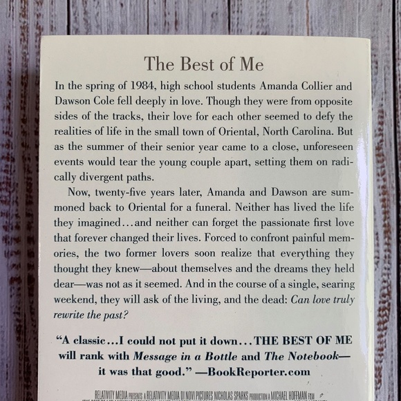 The Lucky One Nicholas Sparks Contemporary Romance Paperback - Picture 3 of 7